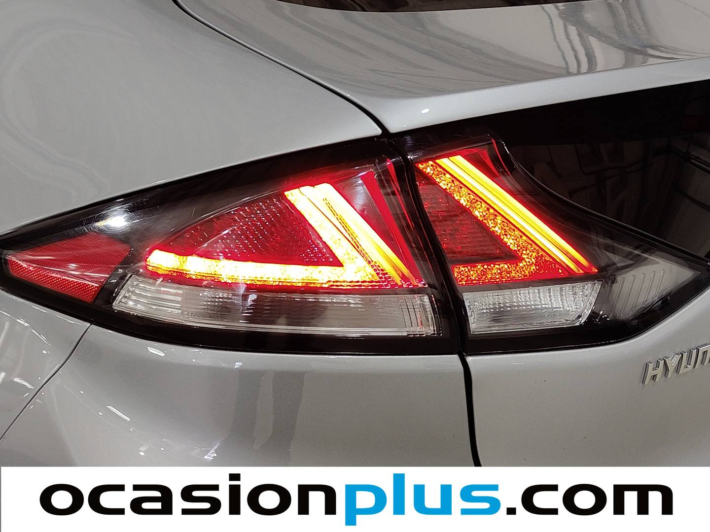 Accesorios del Hyundai IONIQ Hyundai Ioniq 1.6 GDI HEV Tecno DT (141 CV)