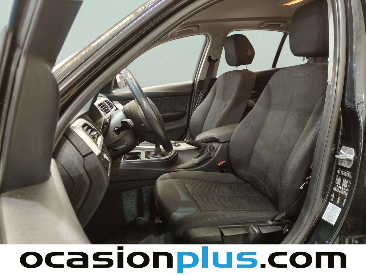 Foto asientos delanteros BMW Serie 3 BMW Serie 3 318d (150 CV)