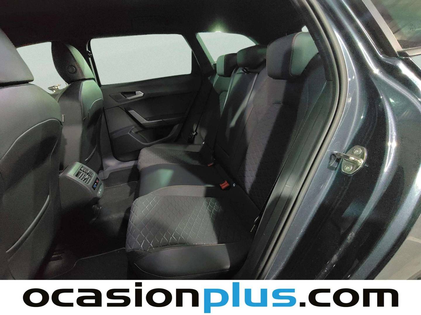 Foto asientos traseros Seat León Seat León ST 1.5 TSI S&S FR Go L (150 CV)