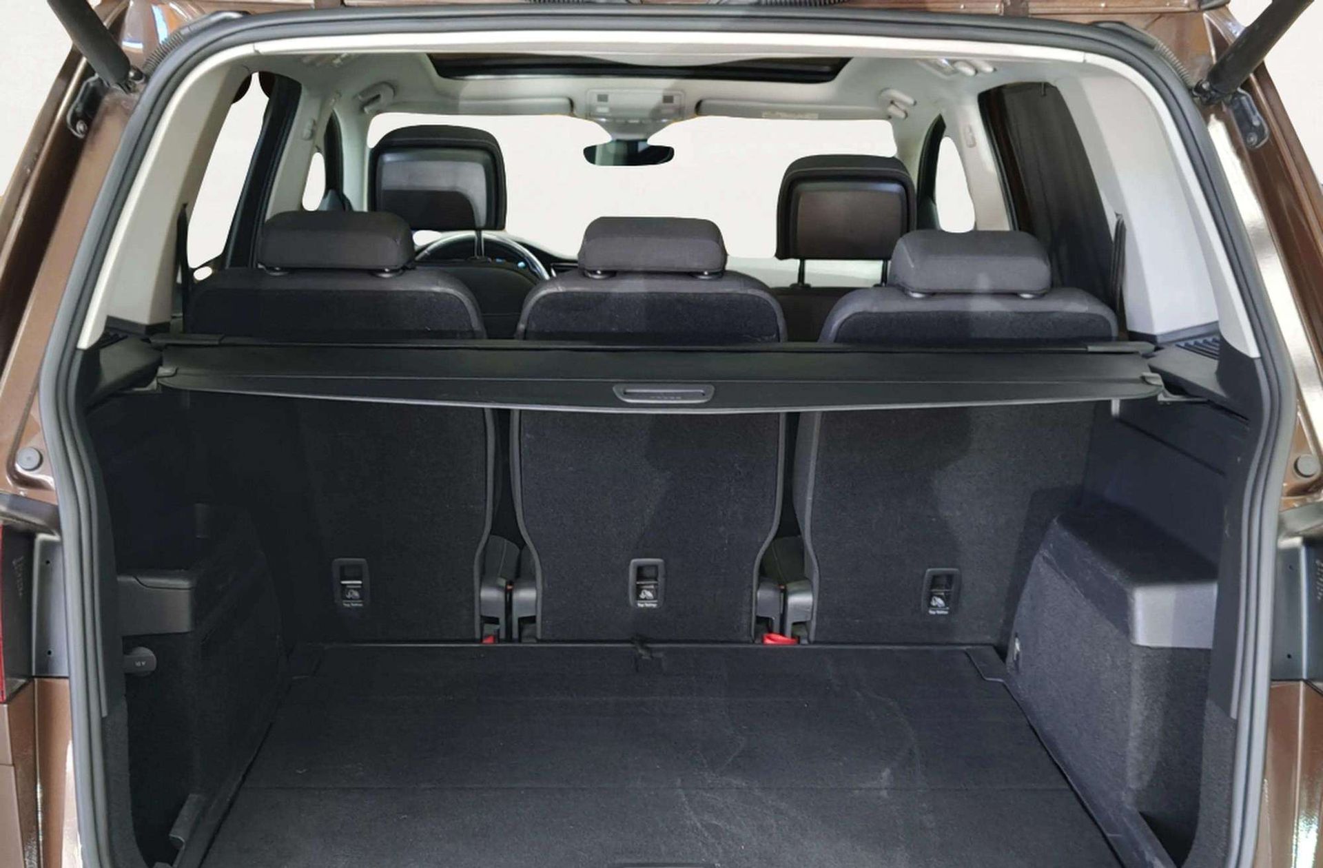 Volkswagen Touran Sport 1.6 TDI BMT DSG - foto 14