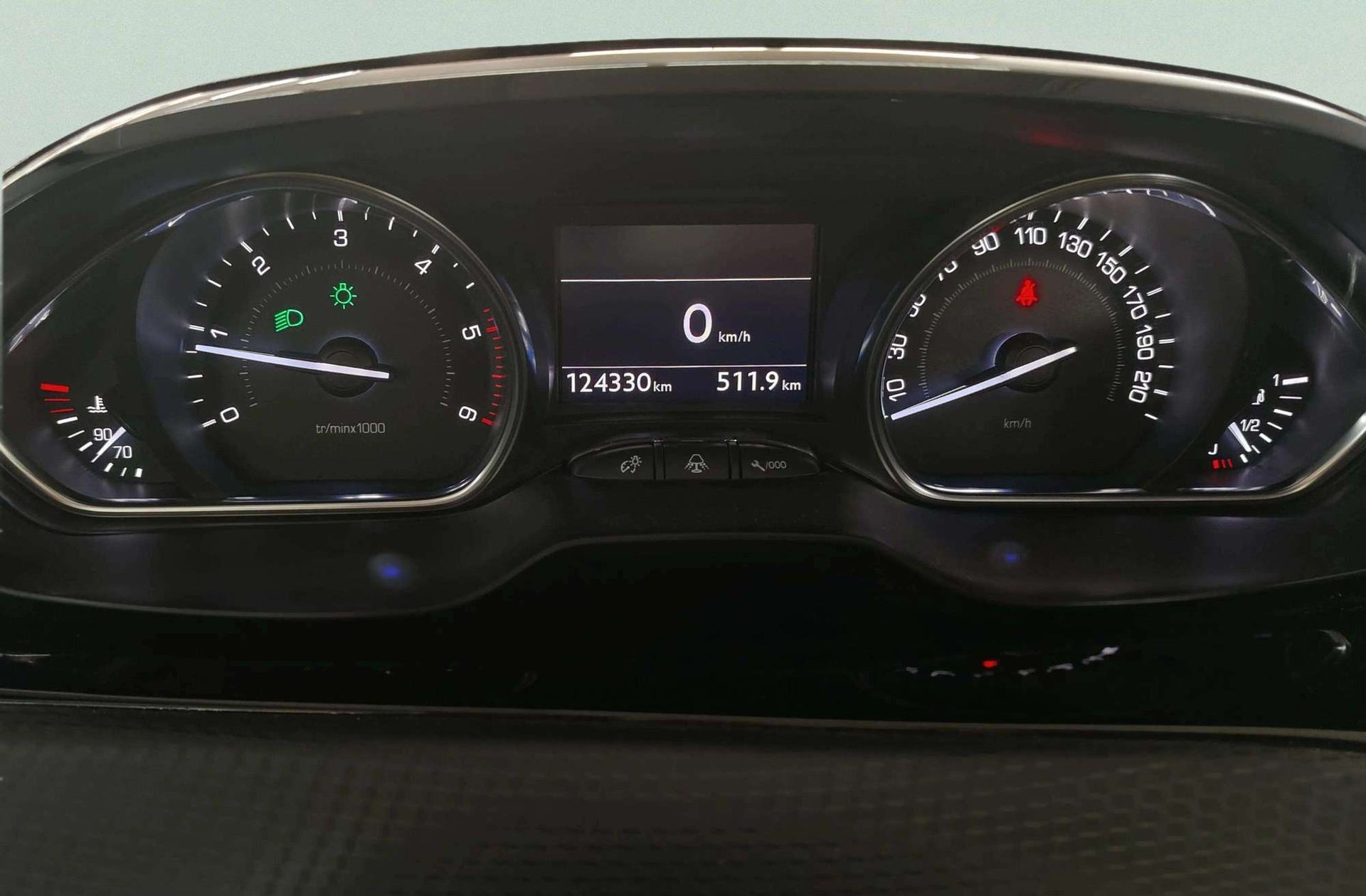 Peugeot 2008 BlueHDi 120 Allure - foto 19