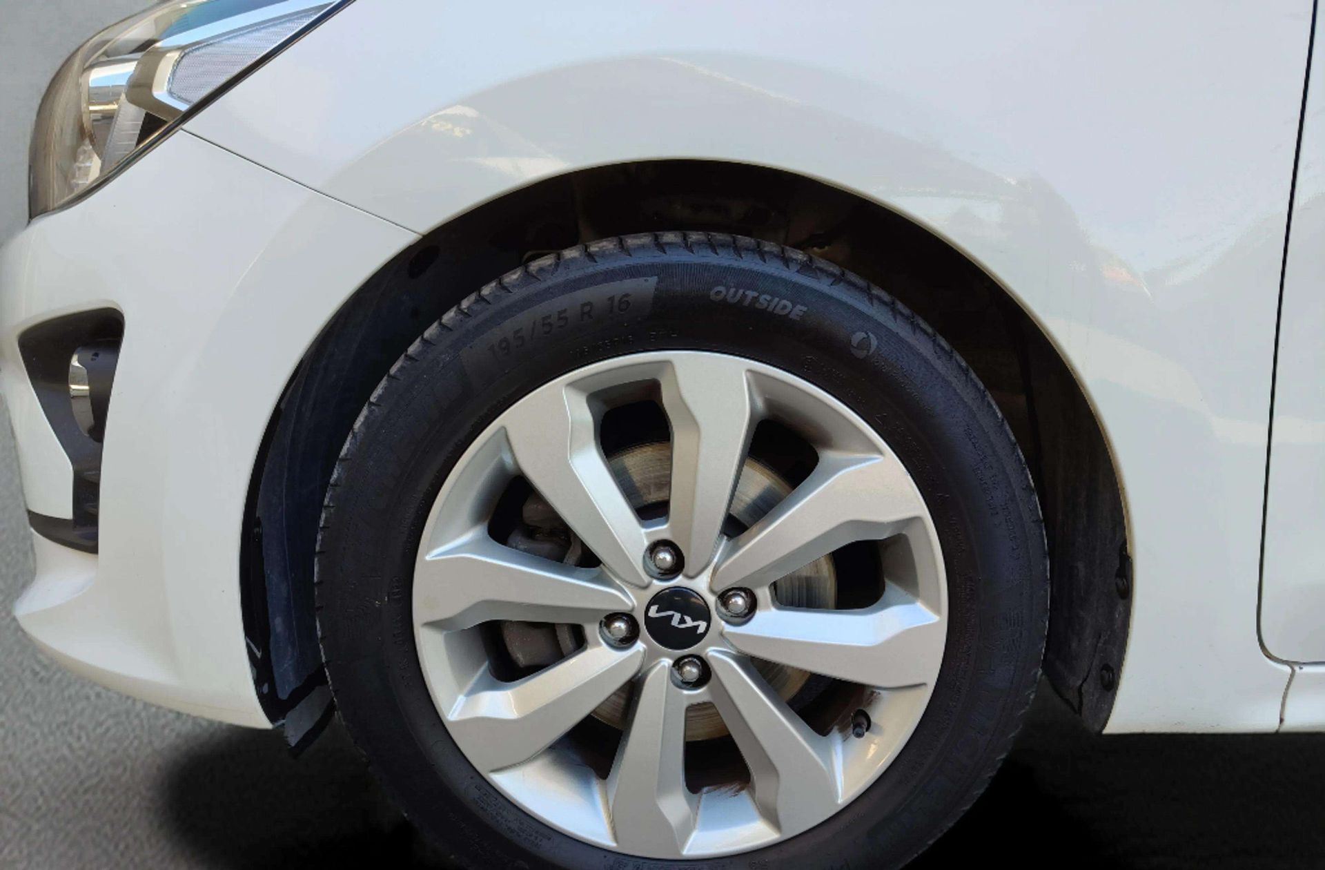 Kia Rio 1.0 T-GDi MHEV iMT Drive - foto 34
