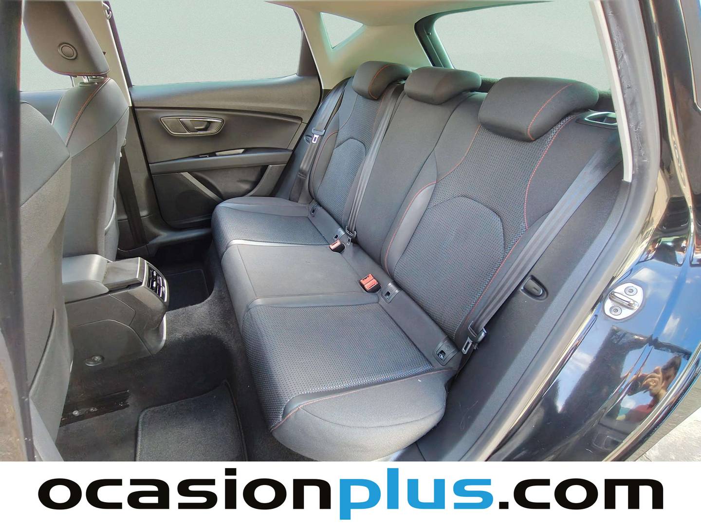Foto asientos traseros Seat León Seat León 2.0 TDI S&S FR (150 CV)