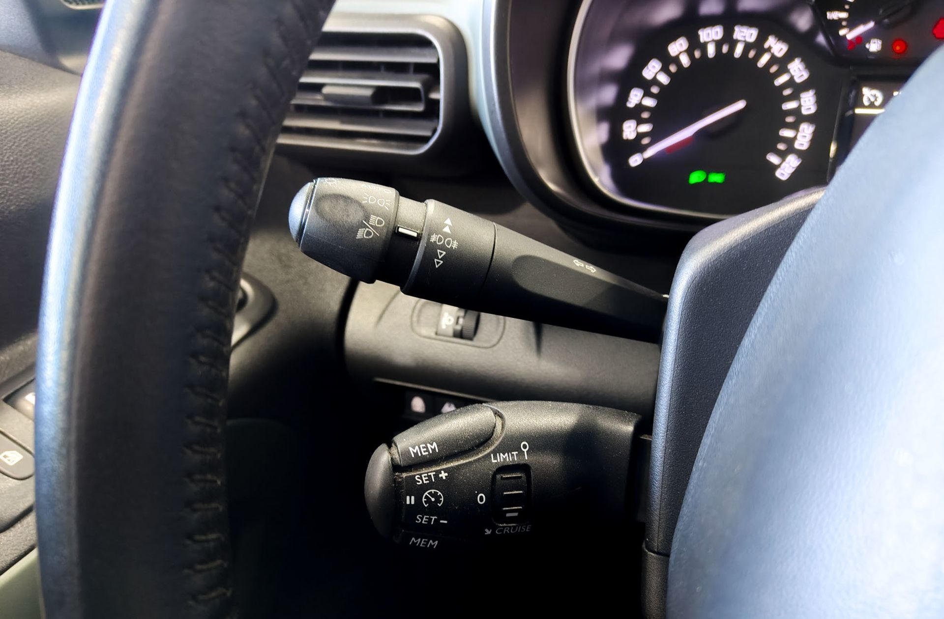 Citroën Berlingo BlueHDi 100 Talla M Shine - foto 26