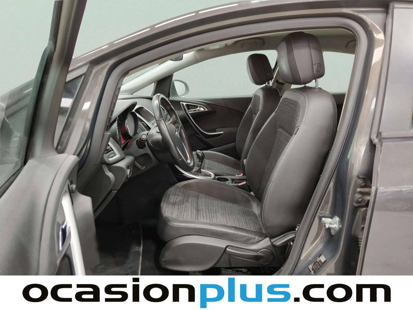 Foto asientos delanteros Opel Astra Opel Astra 1.4 Turbo Sedan Selective (140 CV)