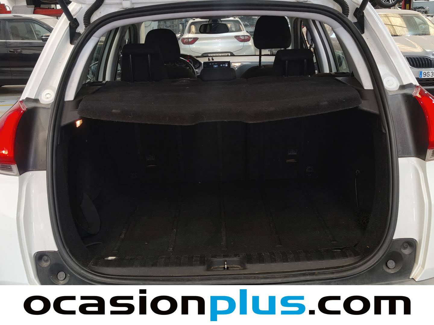 Fotos maletero Peugeot 2008 Peugeot 2008 e-HDI 92 Active (92 CV)