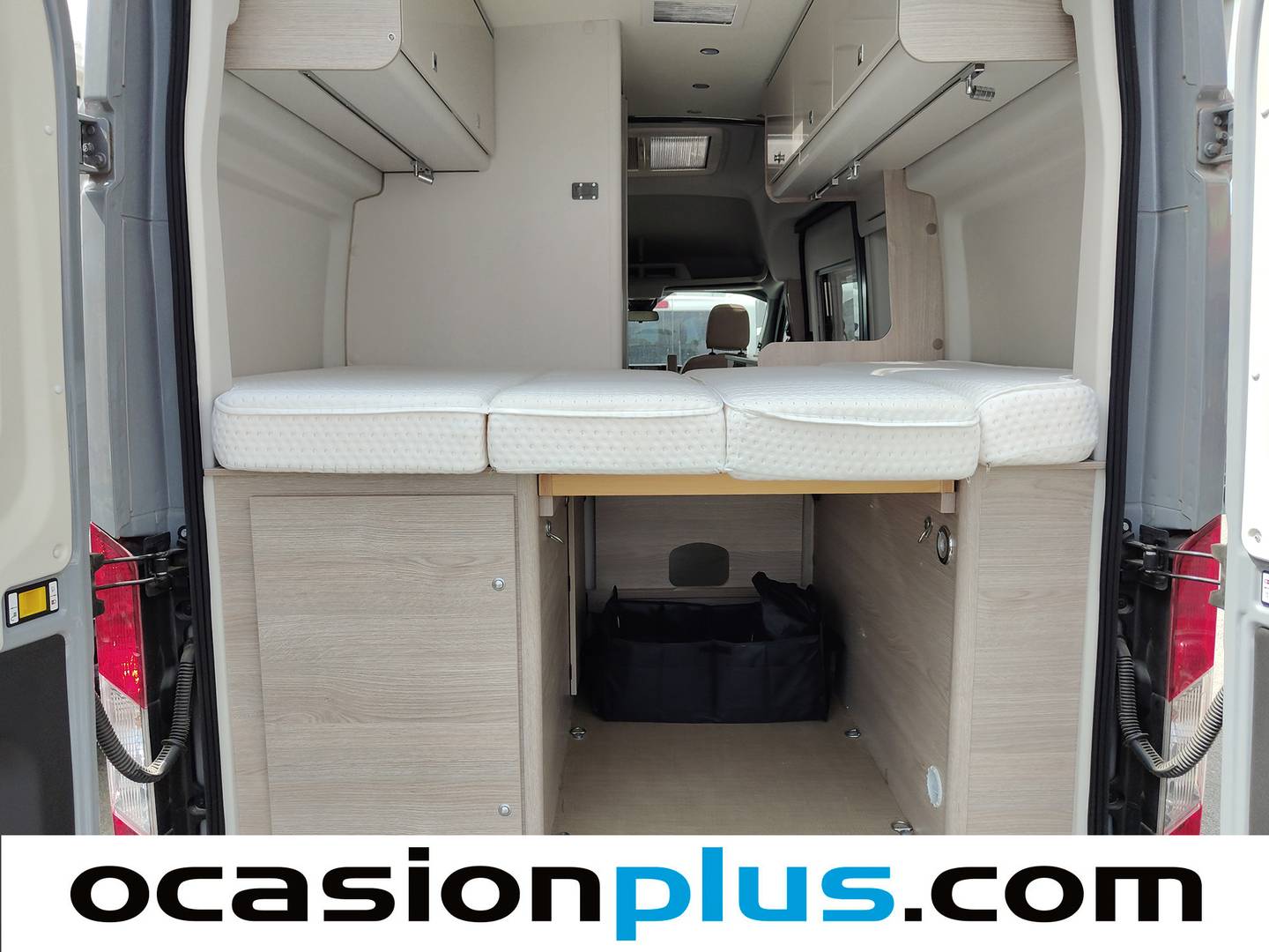 Foto asientos traseros Burstner GmbH BCS901 Burstner GmbH BCS901 Active 2.0D (130 CV) 4 Plazas