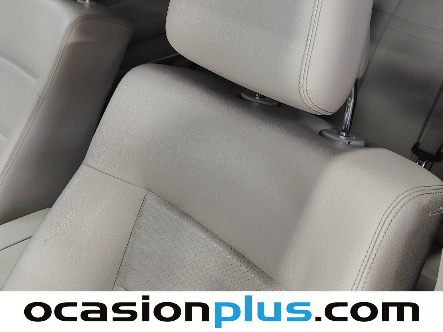 Extras y acabados del Mercedes Clase E Mercedes Clase E E 220 CDI Avantgarde Plus (170 CV)