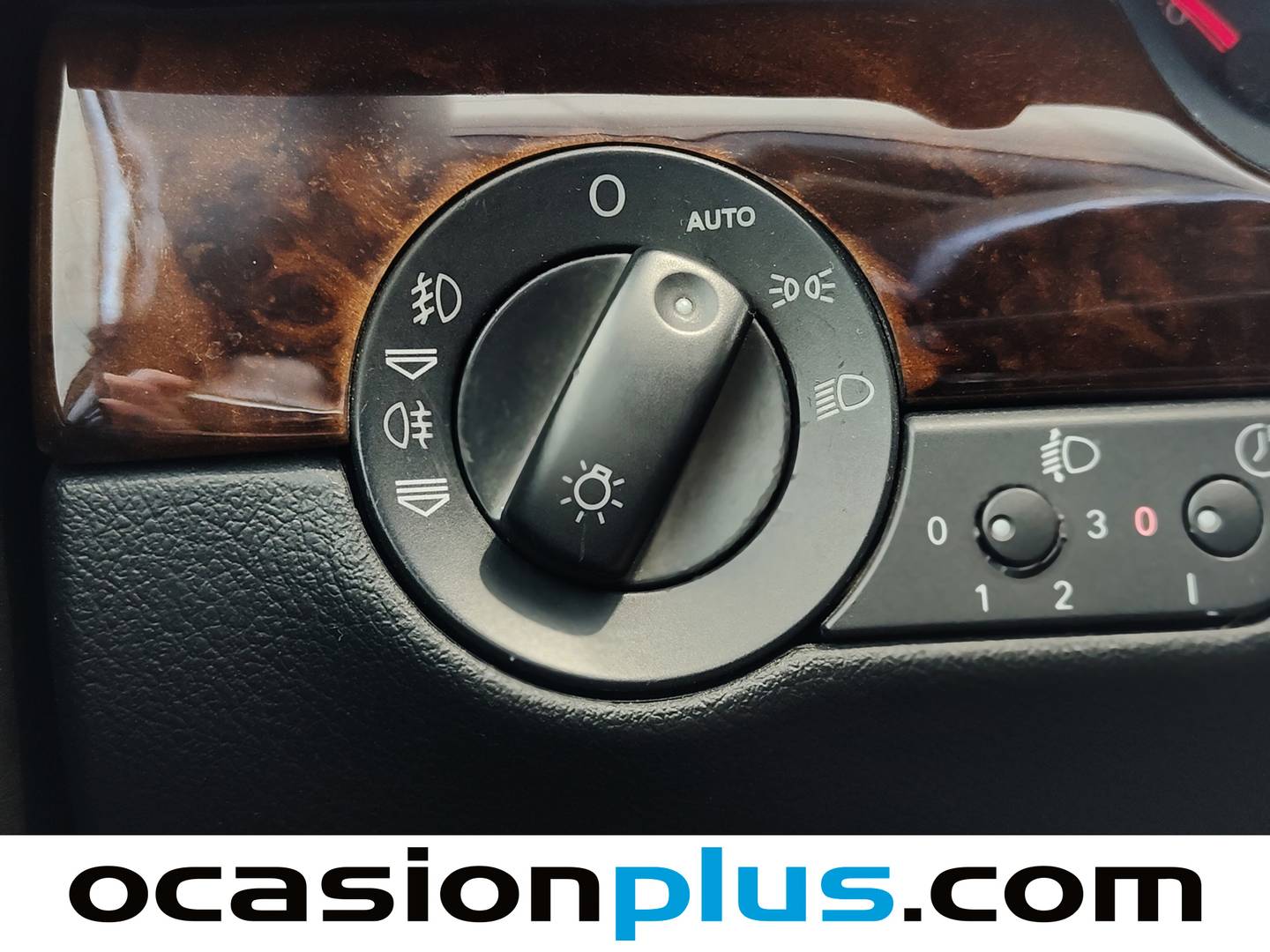 Equipamiento del Audi A4 Audi A4 2.0 TDI (140 CV)
