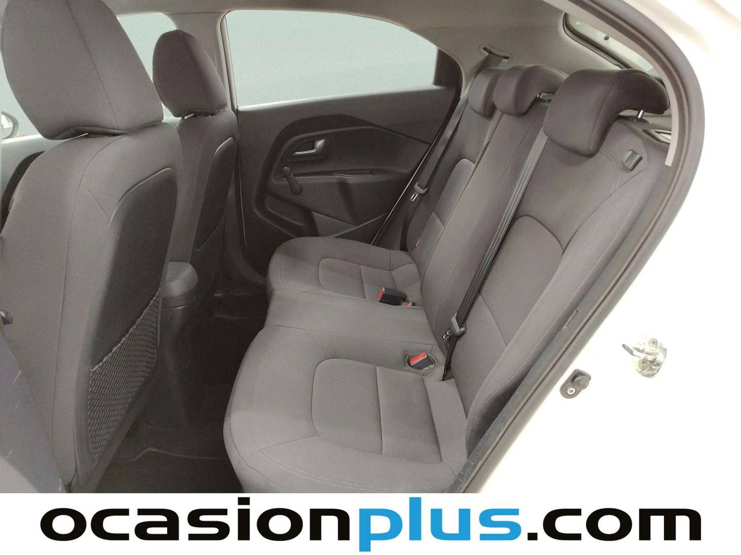 Foto asientos traseros KIA Rio KIA Rio 1.2 CVVT Drive (84 CV)