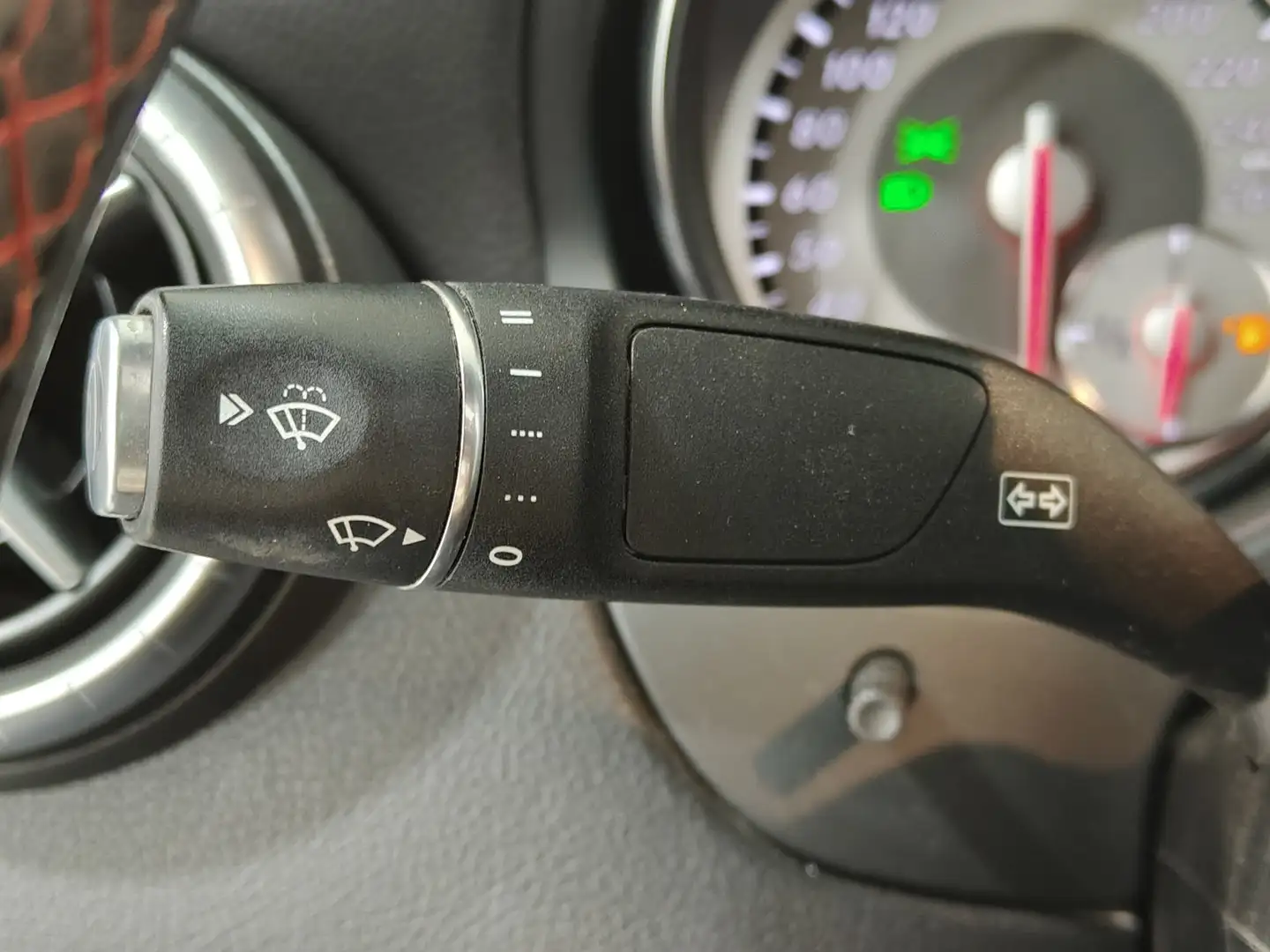 Foto Mercedes CLA Mercedes-Benz CLA 200 CDI Urban (136 CV) Pack AMG