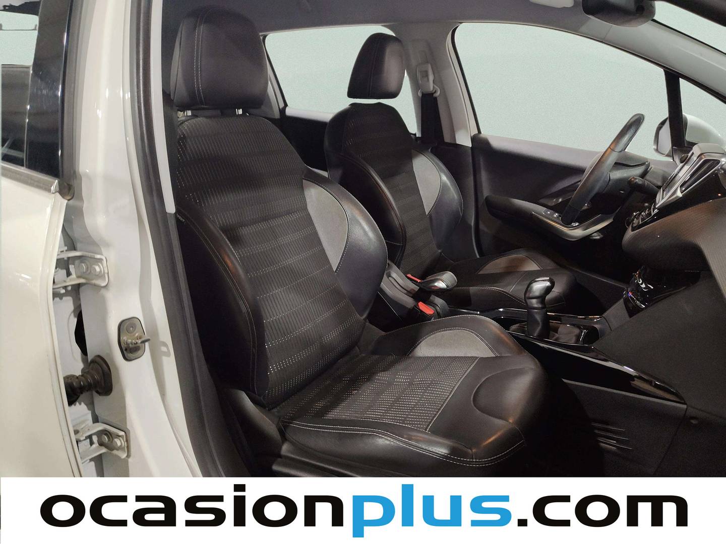 Peugeot 2008 Peugeot 2008 PureTech 110 Allure (110 CV) gasolina