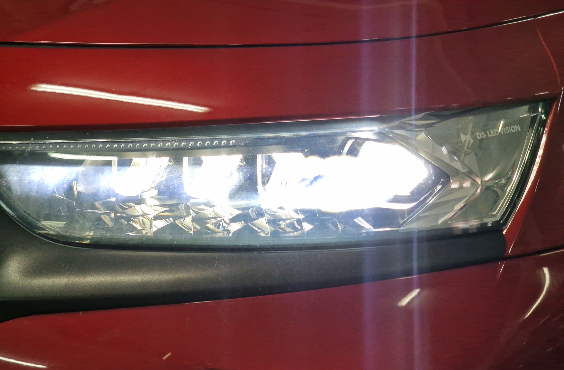 DS 7 Crossback PureTech 180 Performance Line - foto 17
