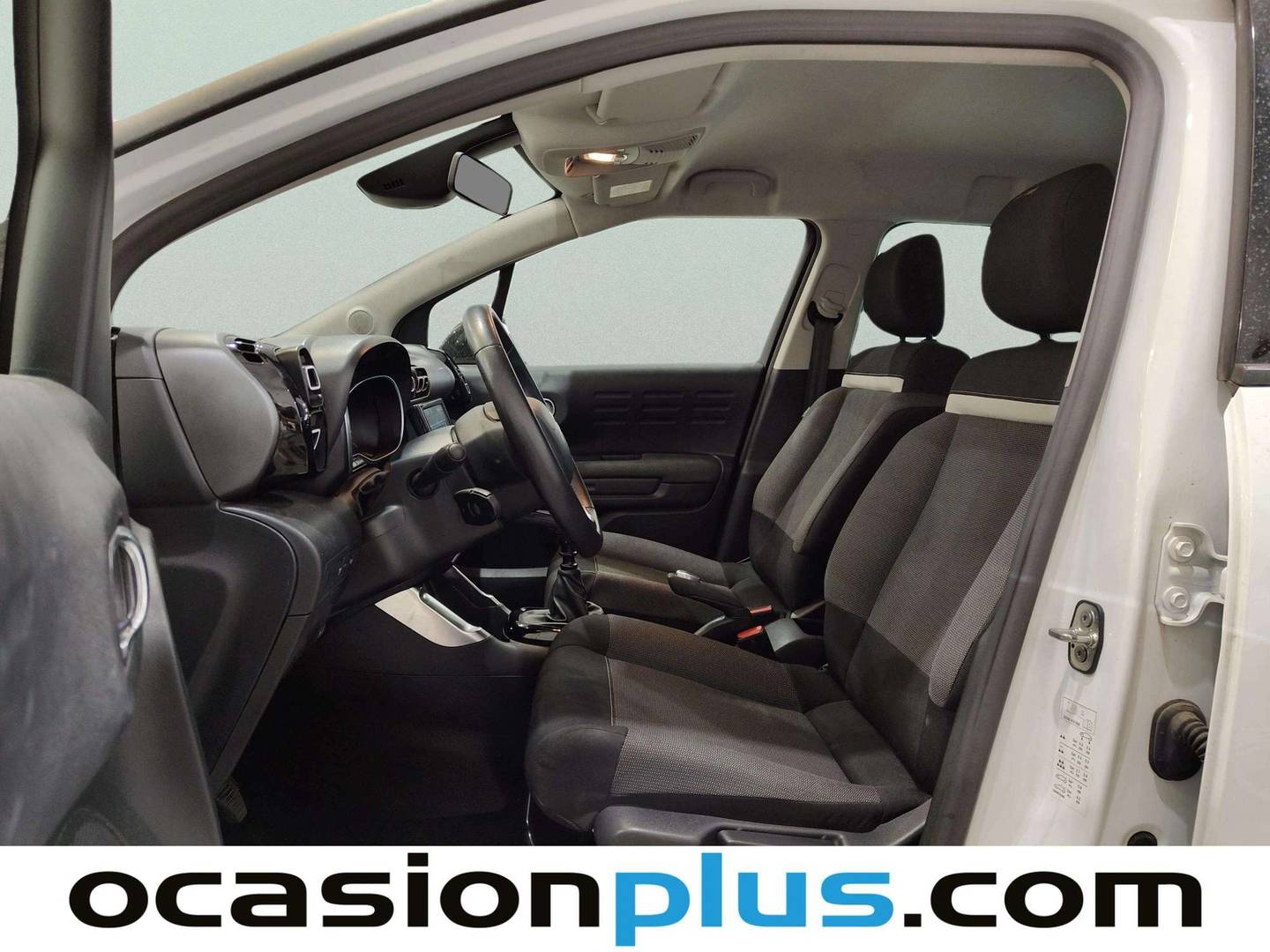 Foto asientos delanteros Citroën C3 Aircross Citroën C3 Aircross PureTech 110 S&S Plus (110 CV)
