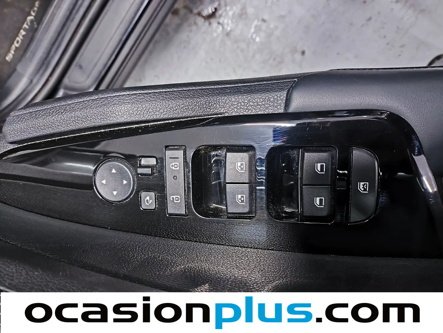 Foto KIA Sportage Kia Sportage 1.6 T-GDi HEV Drive 4x2 (215 CV)