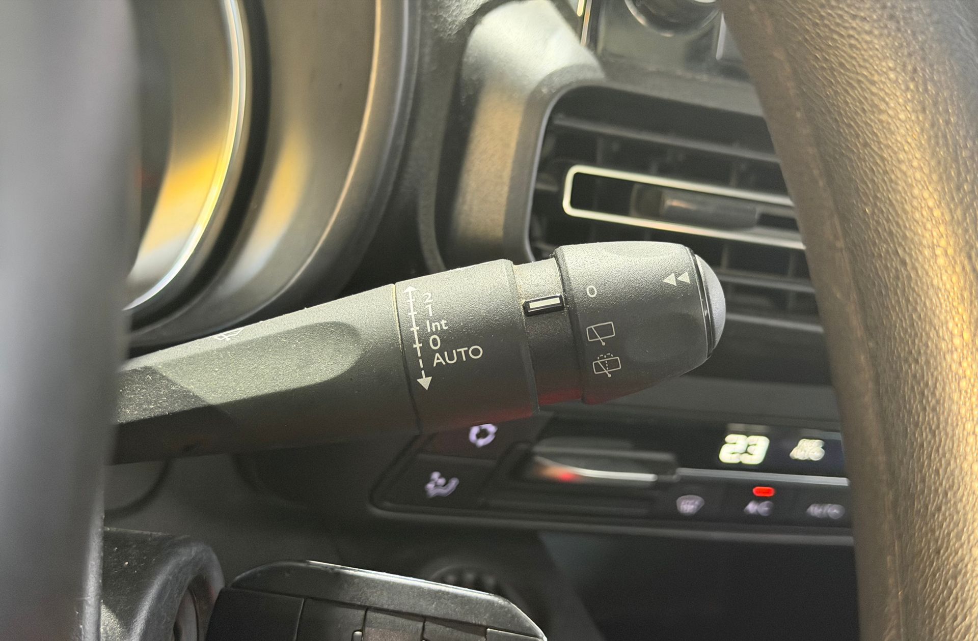 Citroën Berlingo BlueHDi 100 Talla M Shine - foto 30