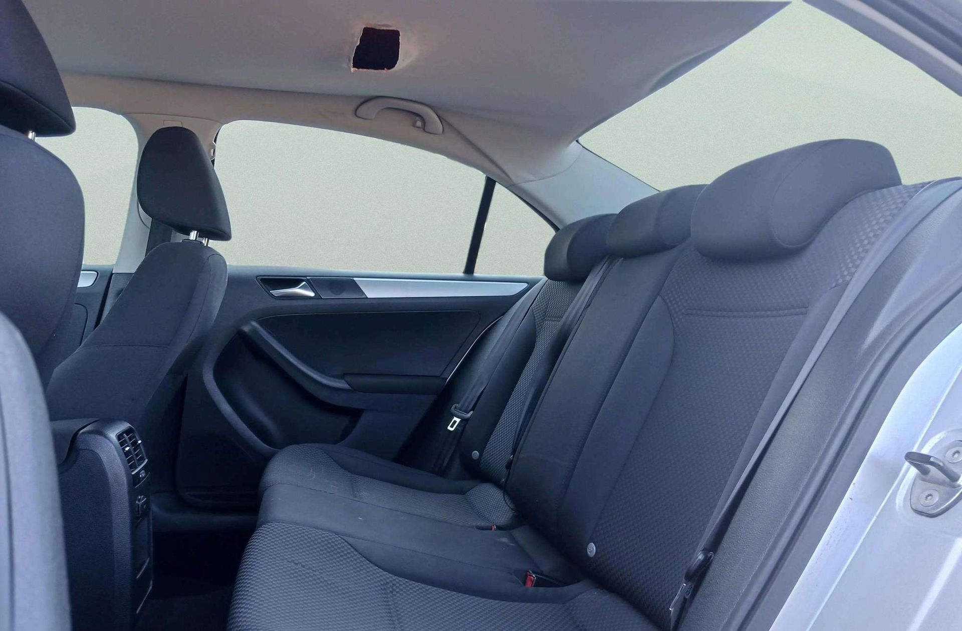 Volkswagen Jetta 1.6 TDI Advance BMT - foto 9