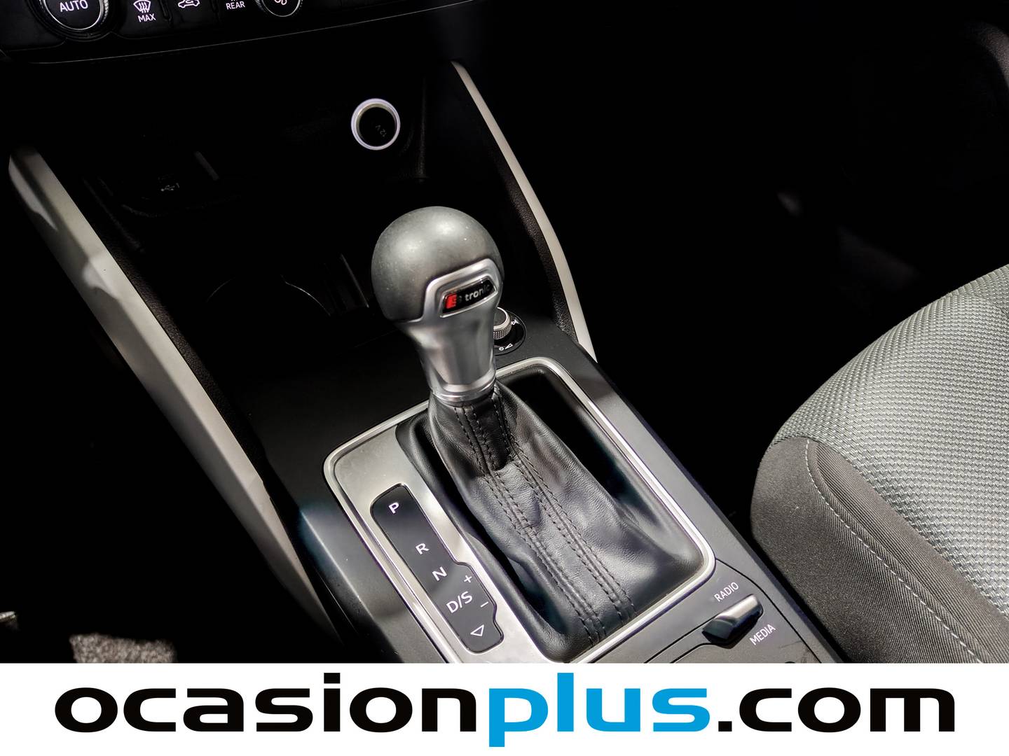 Foto Audi Q2 Audi Q2 design 35 TFSI (150 CV) S tronic