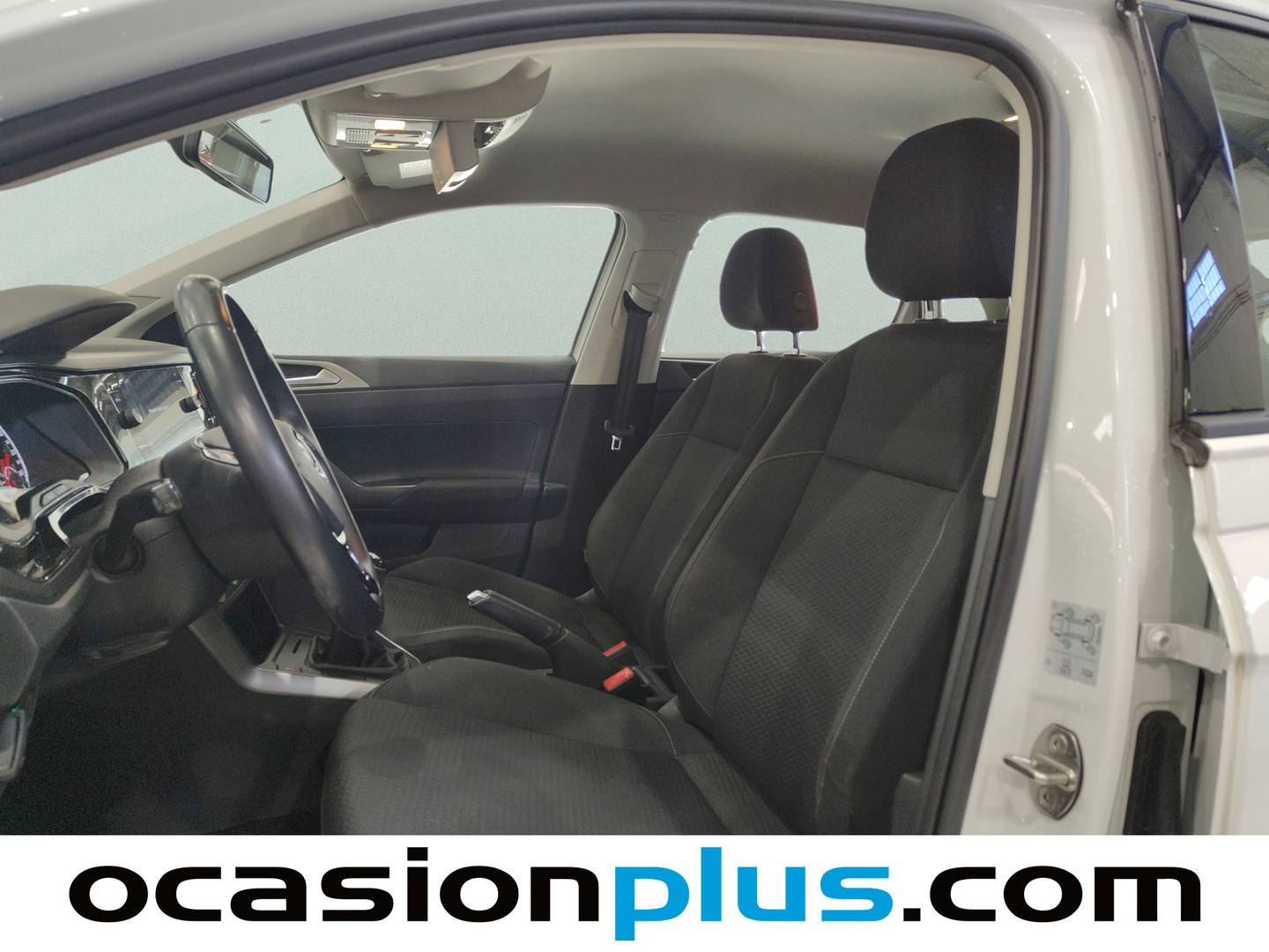 Foto asientos delanteros Volkswagen Polo Volkswagen Polo Advance 1.6 TDI (95 CV)