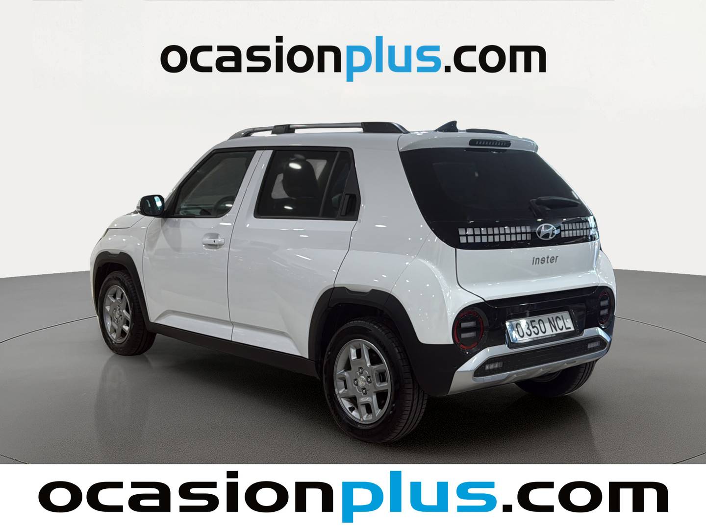 Foto trasera Hyundai Inster Hyundai Inster 49KWH Maxx (116 CV) derecha