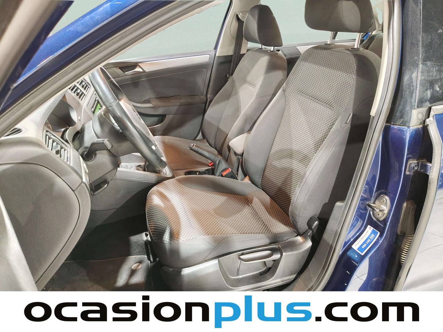 Foto asientos delanteros Volkswagen Jetta Volkswagen Jetta 1.6 TDI Advance BMT (105 CV)