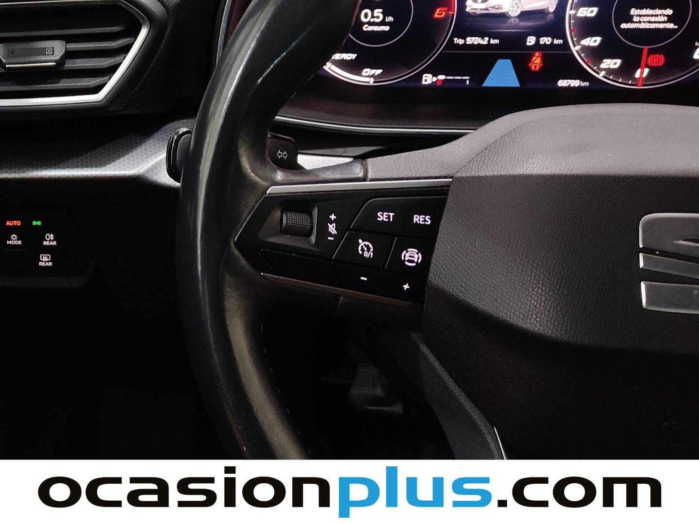 Foto Seat León SEAT León 2.0 TDI S&S Style Launch Pack con Navegador (115 CV)