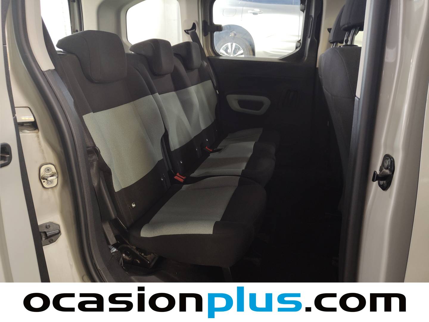 Foto asientos traseros Citroën Berlingo Citroën Berlingo BlueHDi 100 Talla M Feel (100 CV)