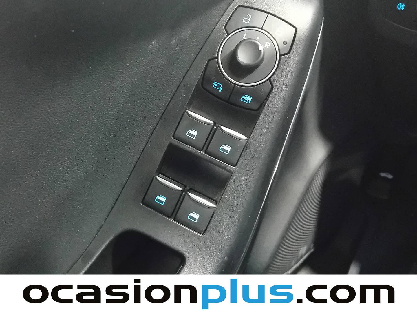 Foto Ford Puma Ford Puma 1.0 EcoBoost MHEV ST-Line X Auto (125 CV)