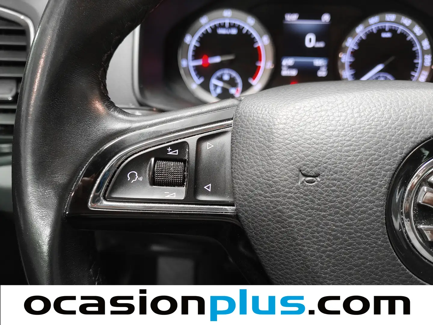 Foto Skoda Karoq Skoda Karoq 1.0 TSI Like  (115 CV)