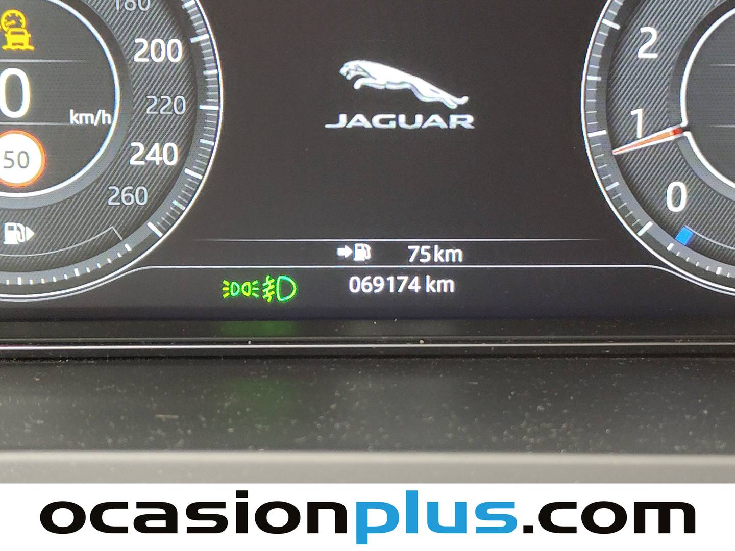 Foto Jaguar E-Pace Jaguar E-PACE 2.0P R-Dynamic 4WD Auto  (200 CV)