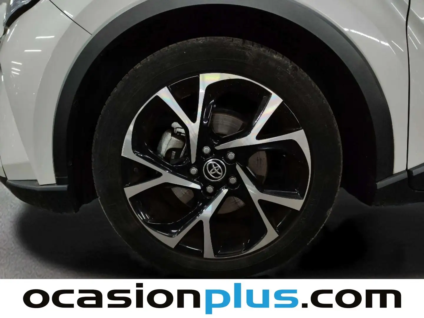 Foto Toyota C-HR Toyota C-HR 1.8 125H Advance (122 CV)