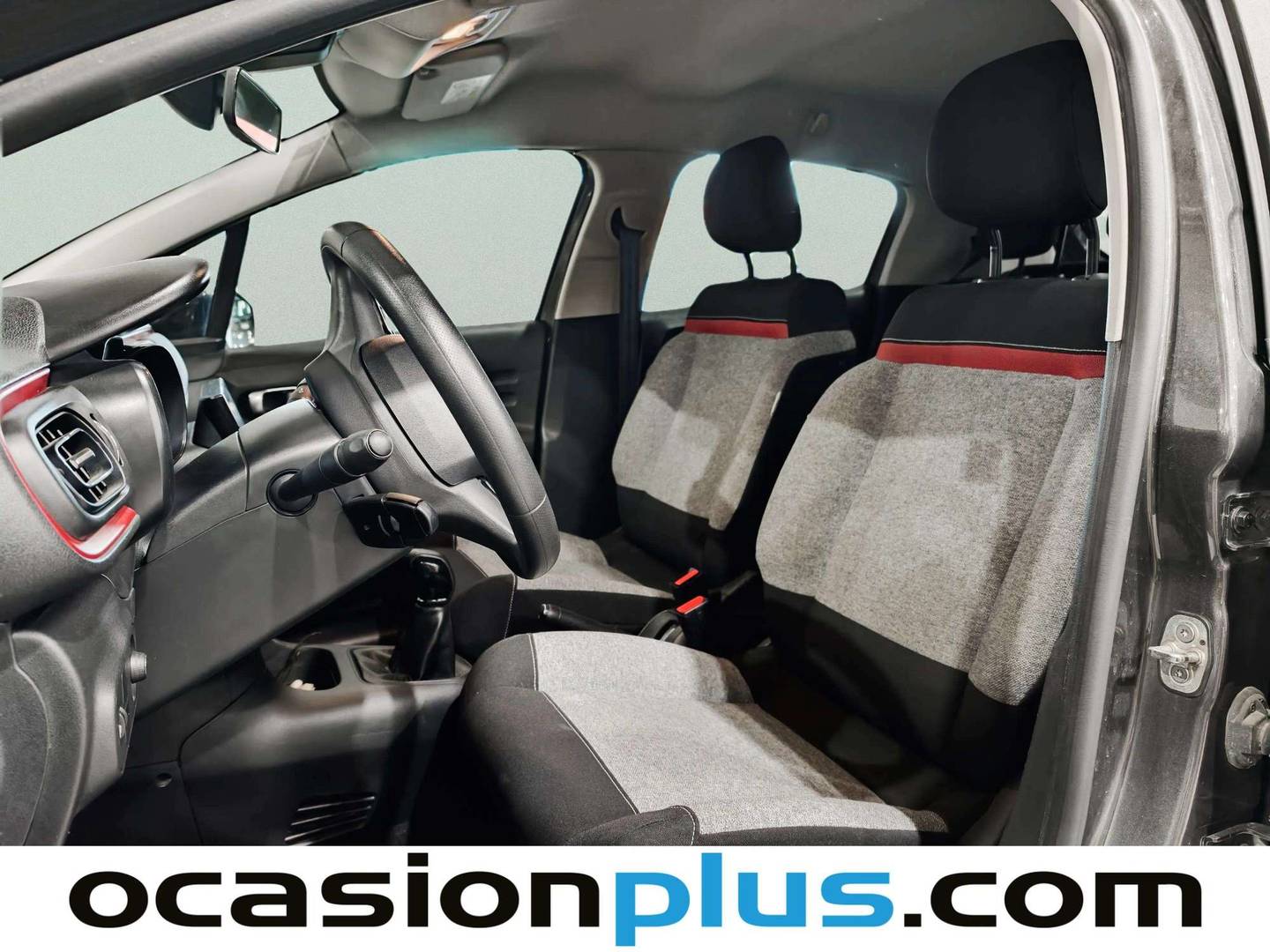 Foto asientos delanteros Citroën C3 Citroën C3 PureTech 82 C-Series (83 CV)