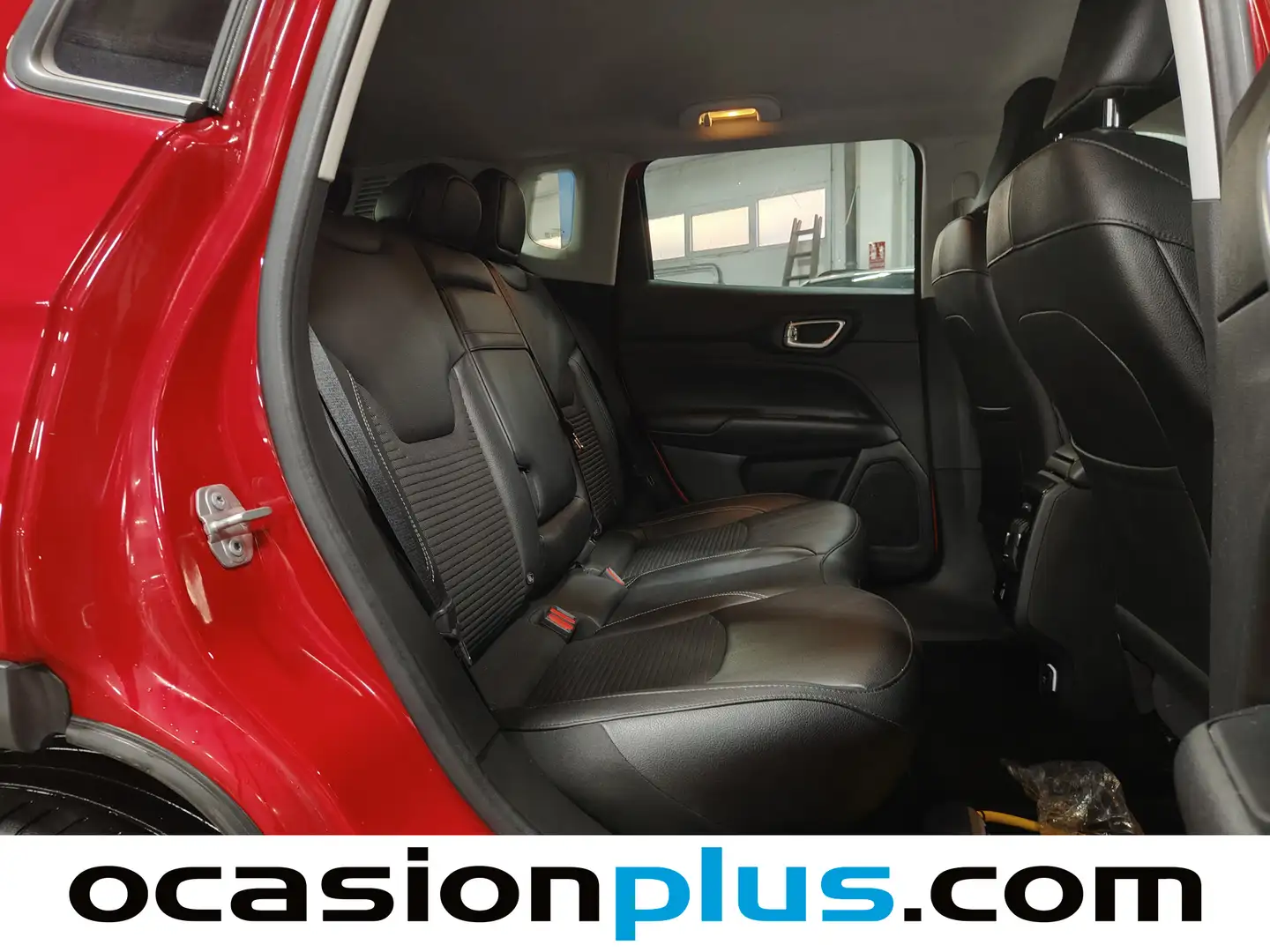 Foto Jeep Compass Jeep Compass 1.5 MHEV Night Eagle DCT 96 kW (130 CV)