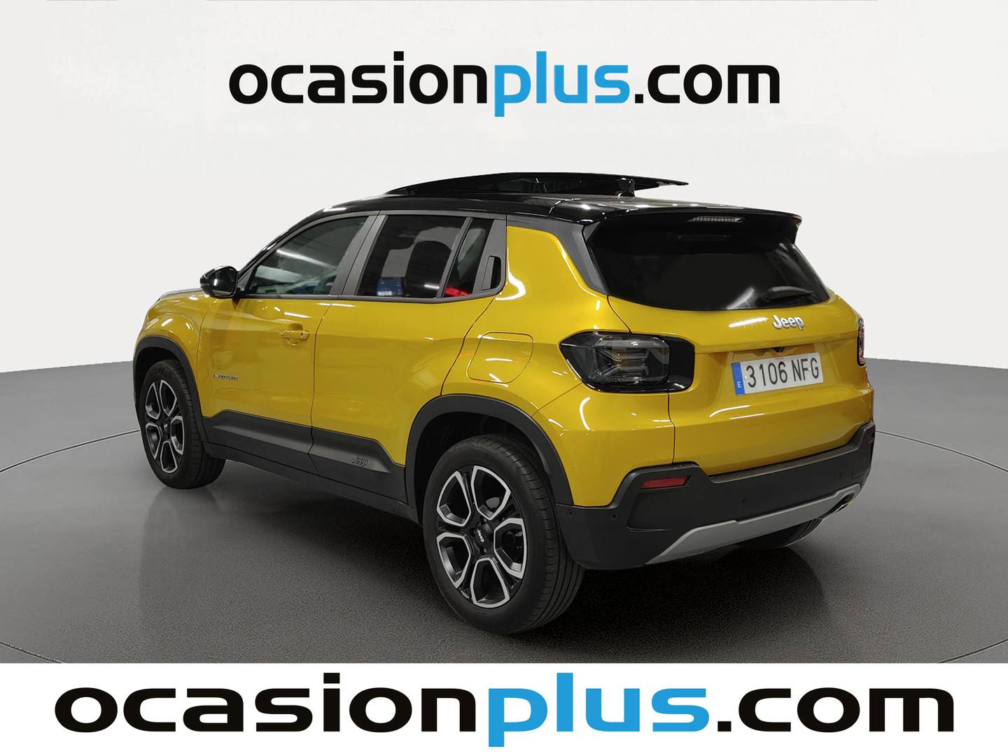 Foto delantera Jeep Avenger Jeep Avenger 1.2 eHybrid Summit (100 CV) derecha