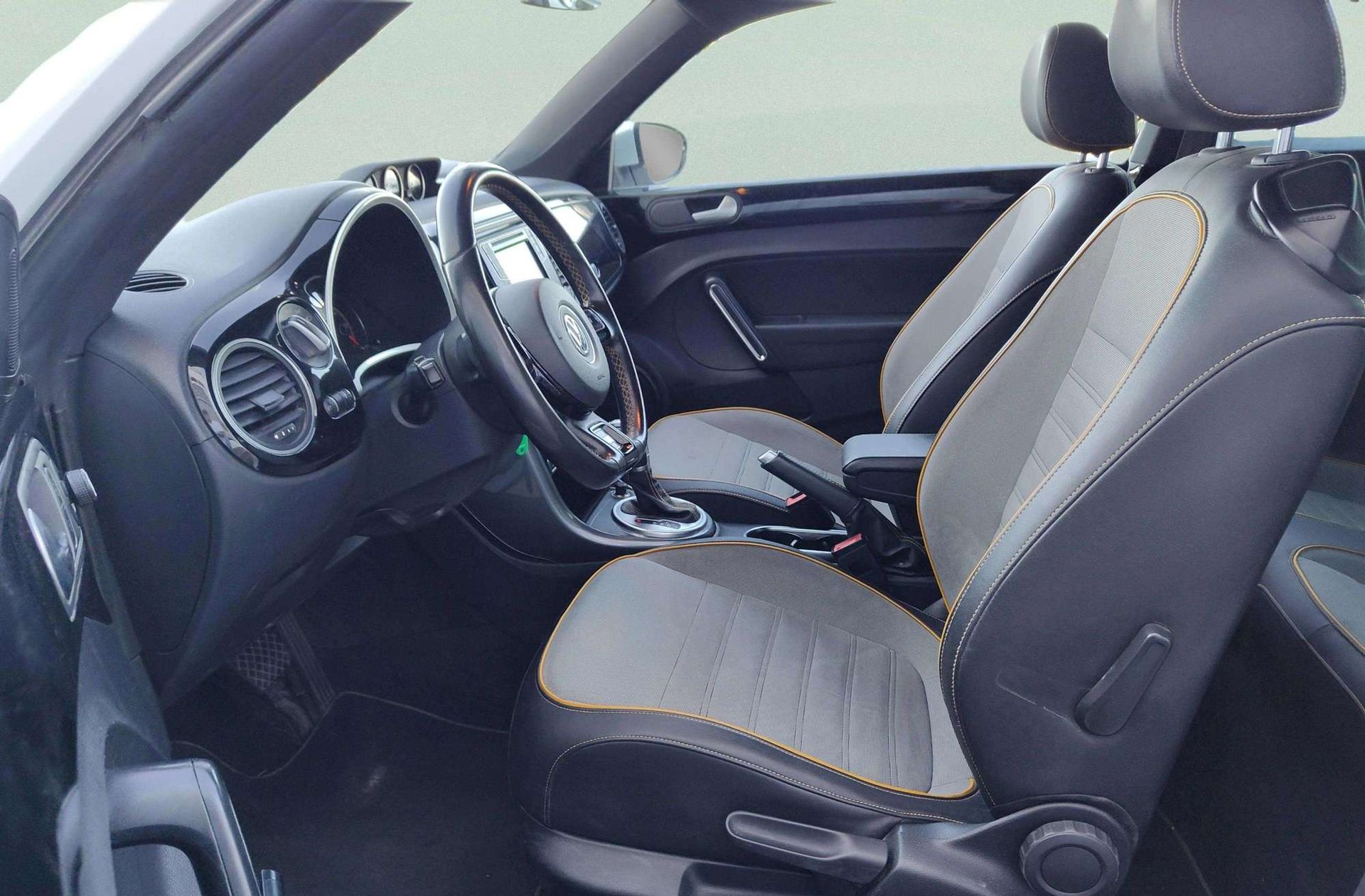 Volkswagen Beetle Dune 1.4 TSI BMT DSG - foto 13