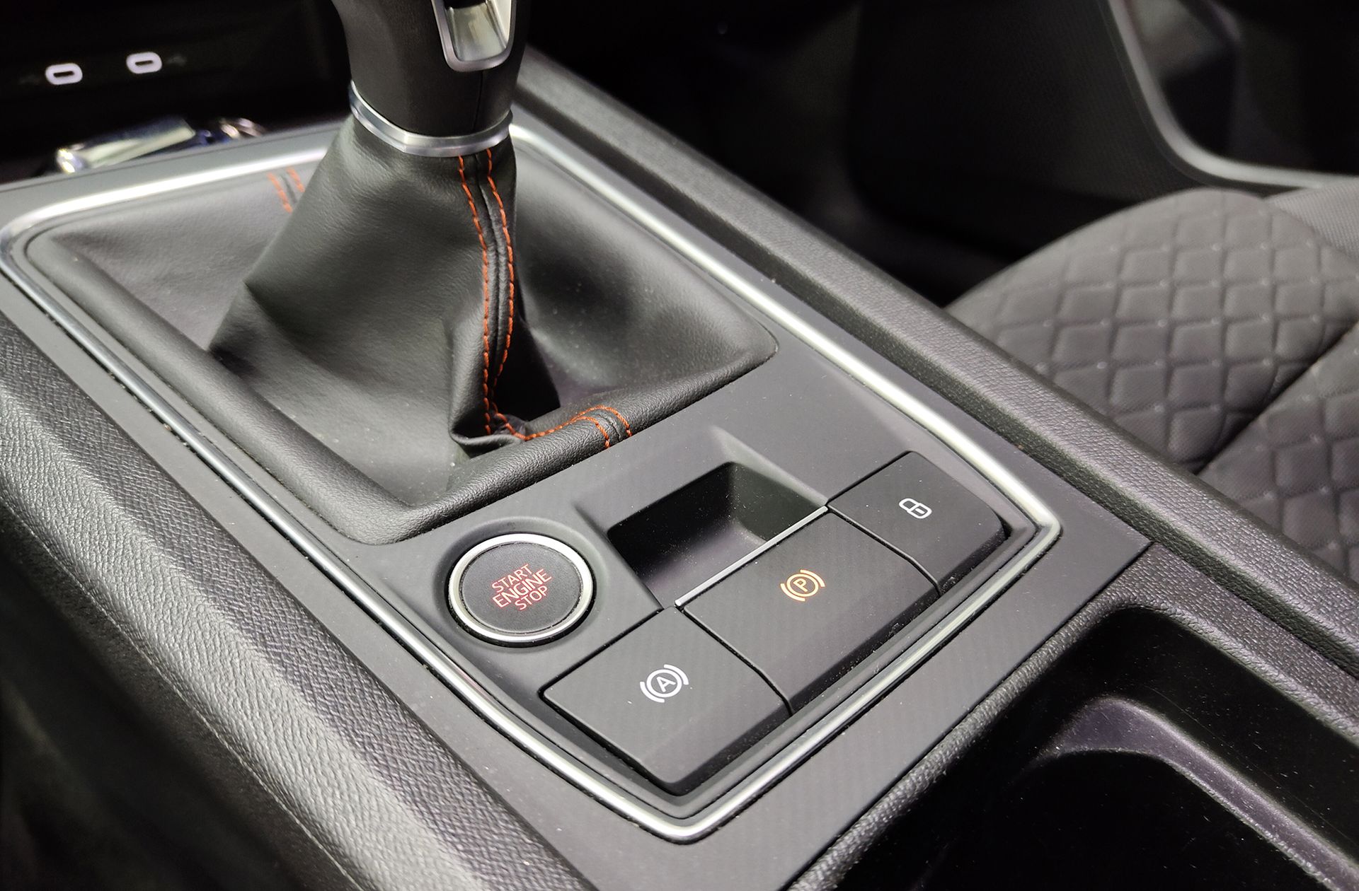 SEAT León ST 2.0 TDI FR XS - foto 33