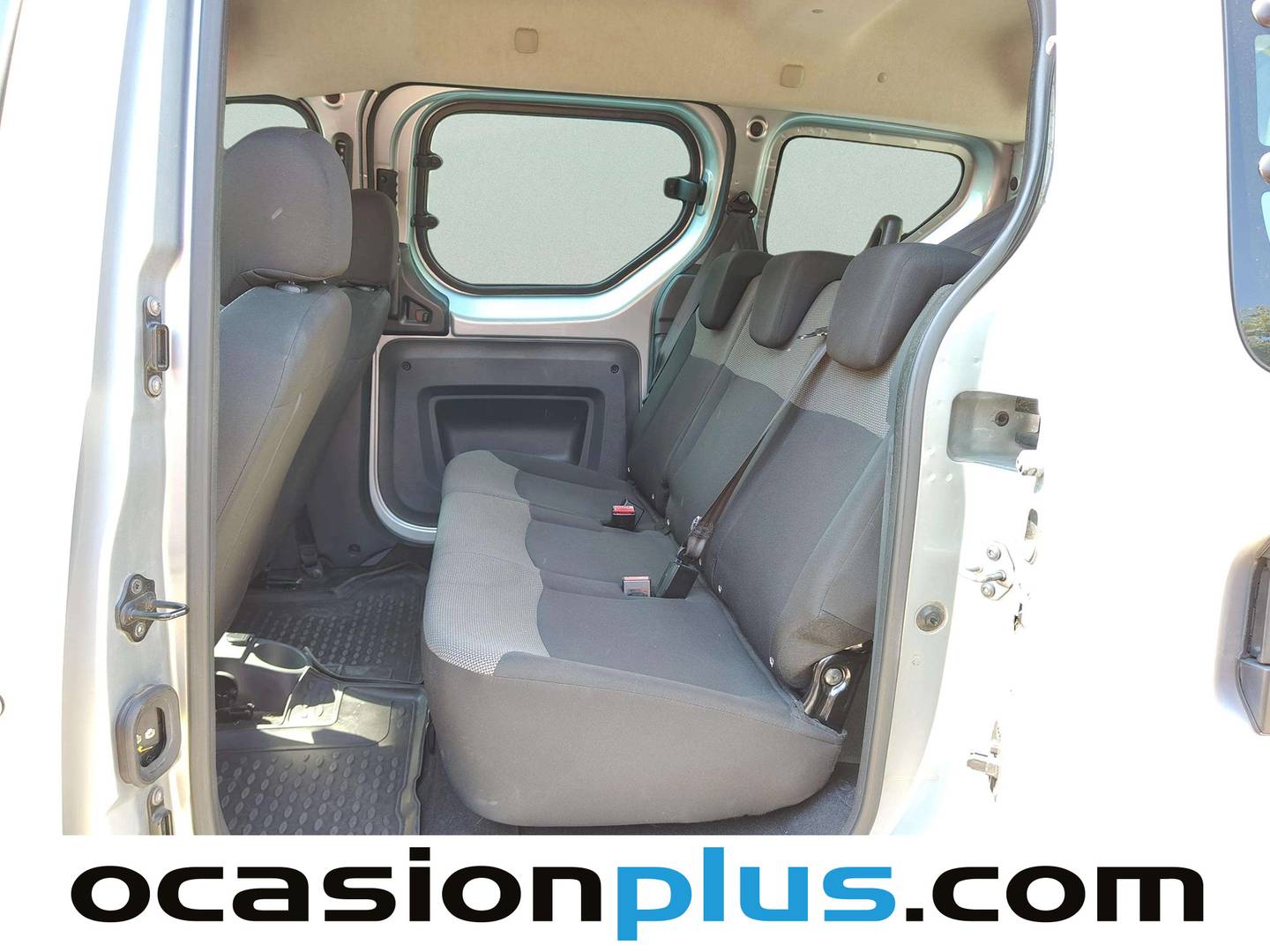 Foto asientos traseros Dacia Dokker Dacia Dokker Stepway Essential TCe (131 CV) GPF