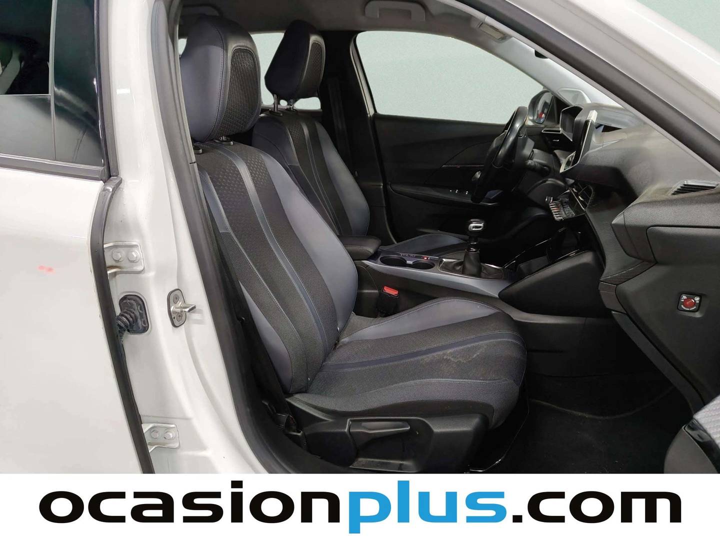 Foto Peugeot 2008 Peugeot 2008 PureTech 130 S&S Allure (130 CV)