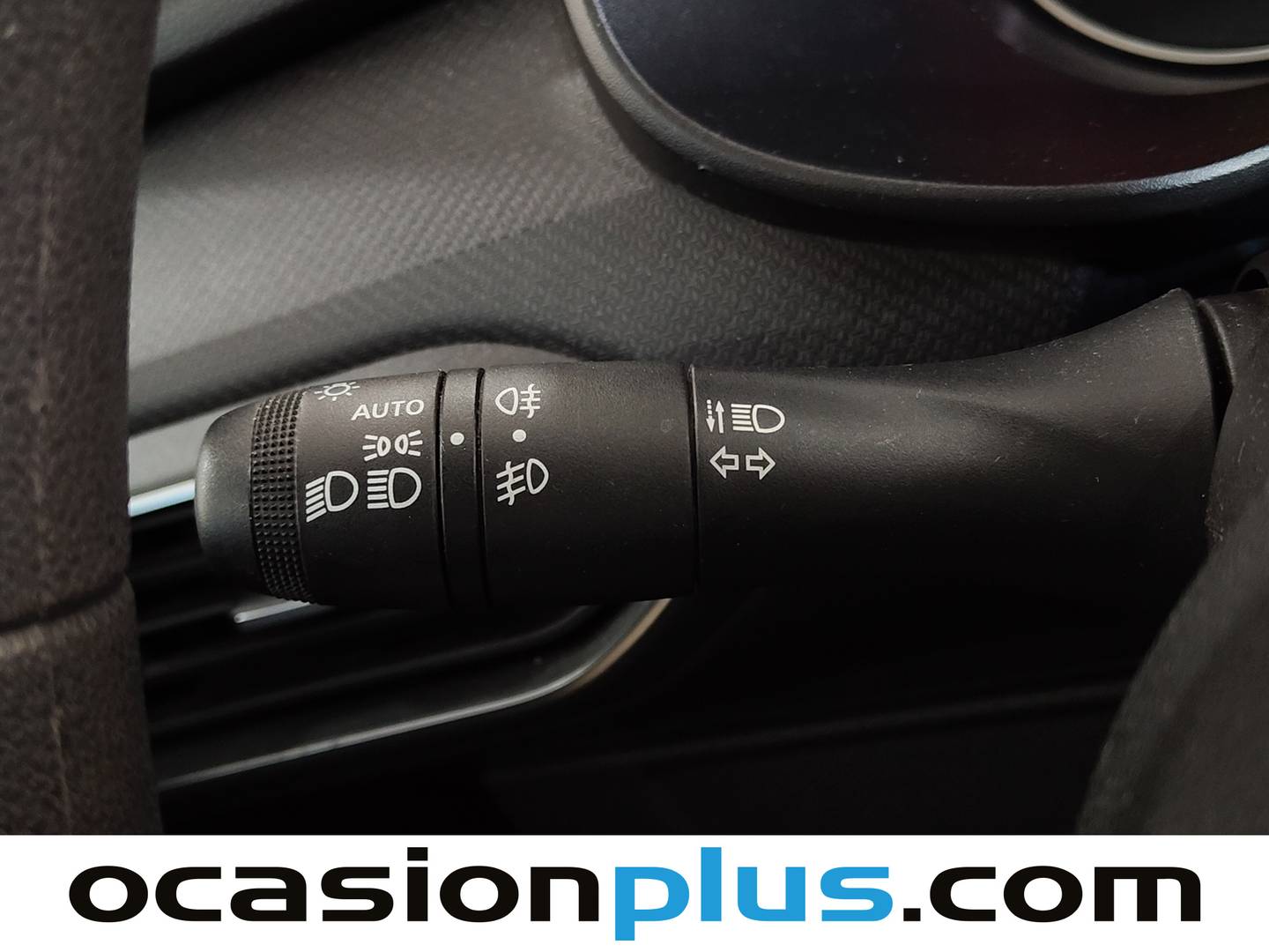 Equipamiento del Dacia Sandero Dacia Sandero Essential SCe (67 CV)