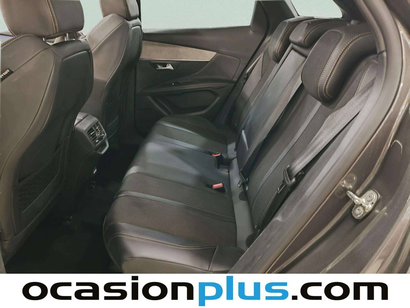 Foto Peugeot 3008 Peugeot 3008 PureTech 130 S&S GT EAT8 (130 CV)