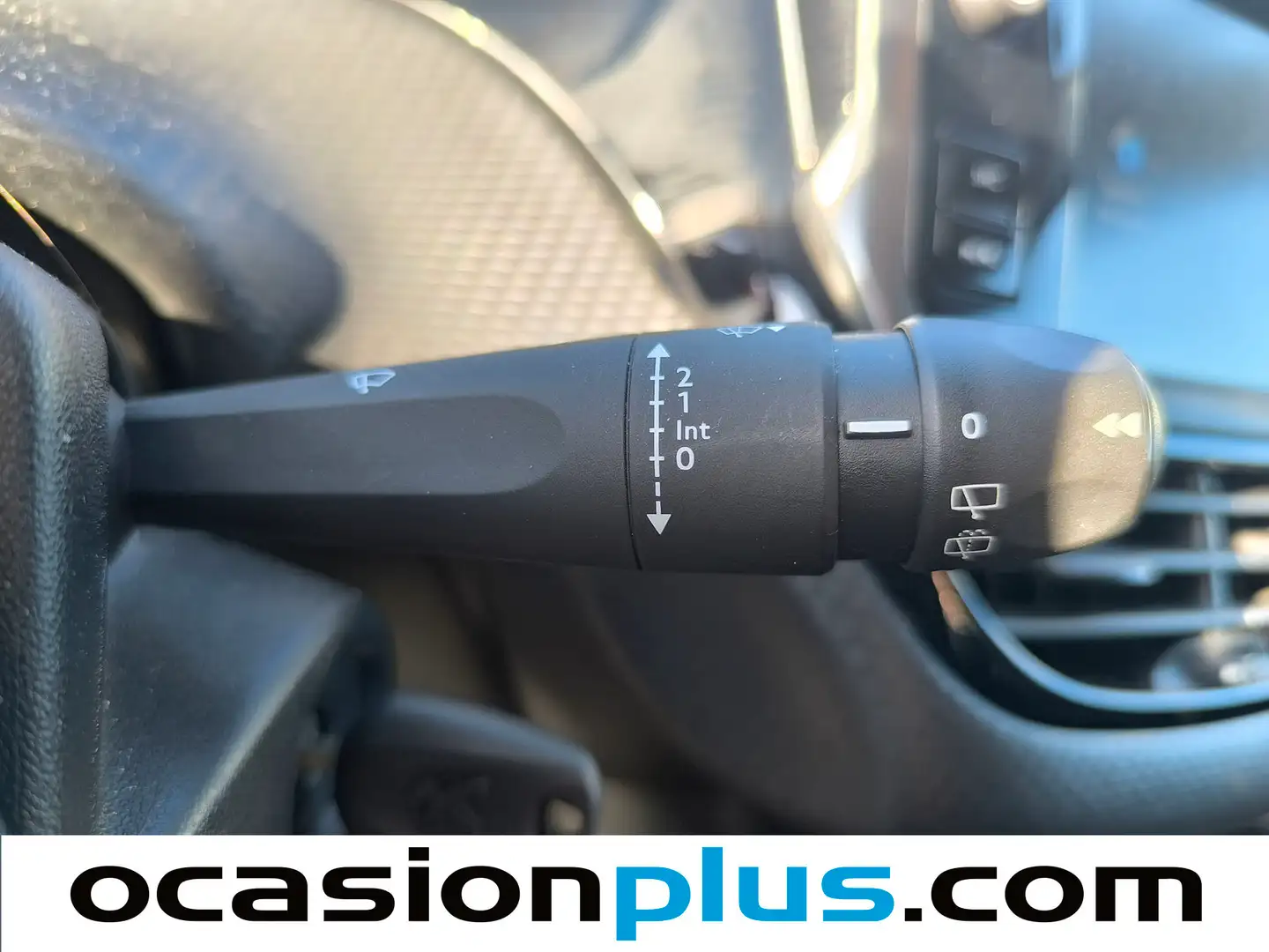 Foto Peugeot 2008 Peugeot 2008 PureTech 82 S&S Style (82 CV)