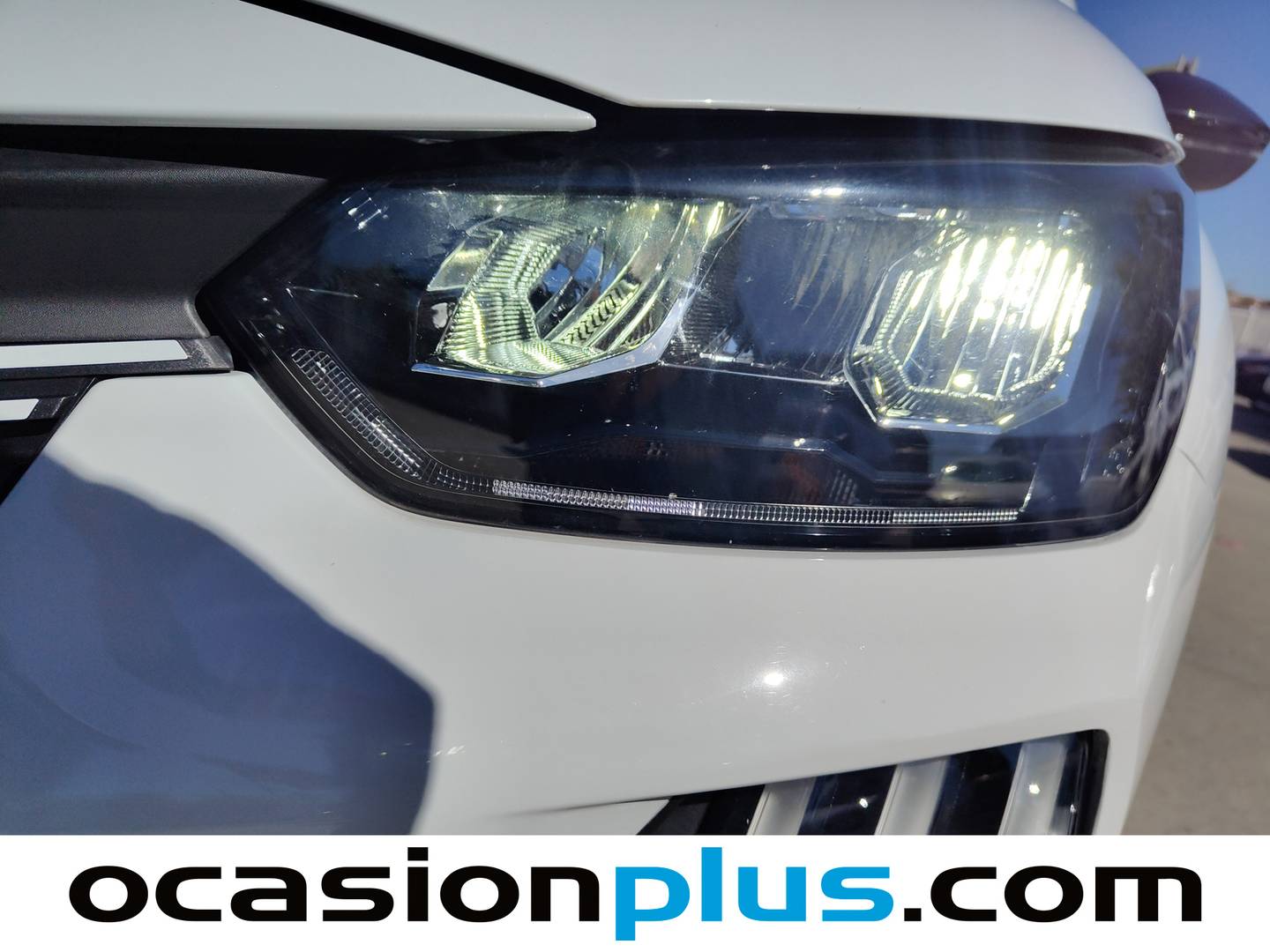 Equipamiento del Peugeot 208 Peugeot 208 PureTech 100 Allure (100 CV)