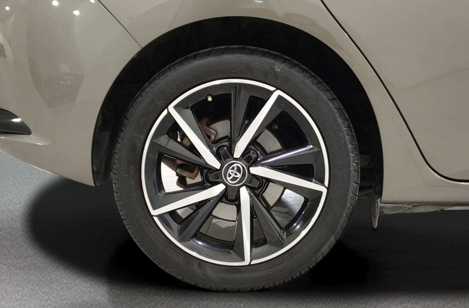 Toyota Auris 140H Hybrid Feel! Edition - foto 30
