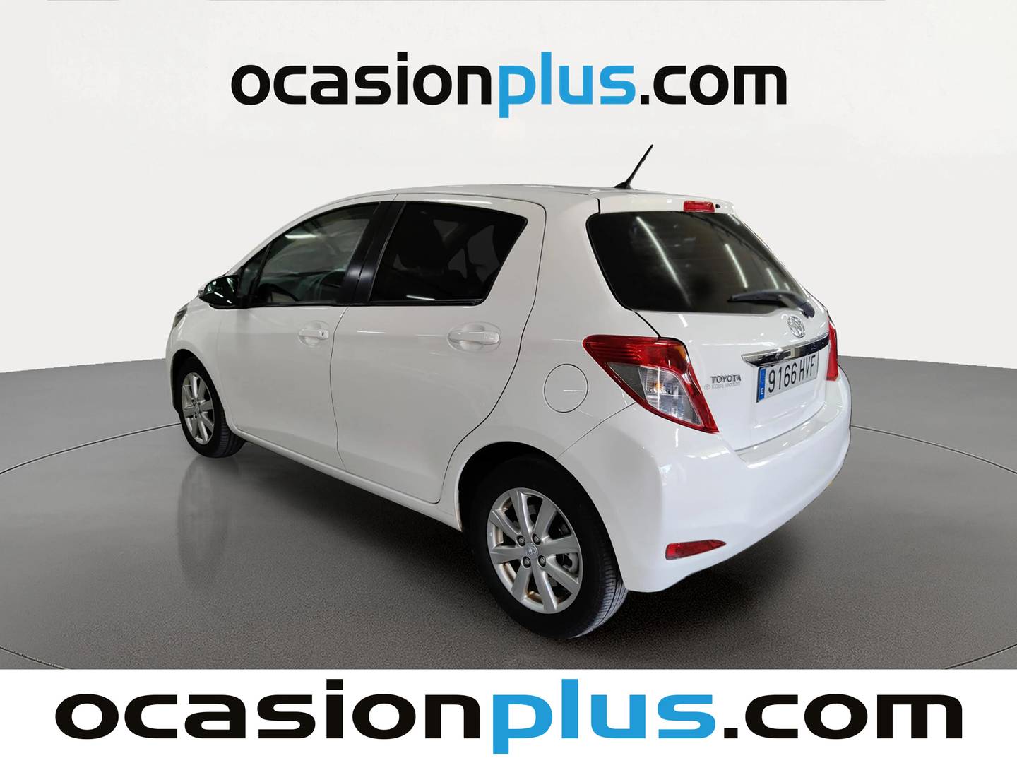 Foto trasera Toyota Yaris Toyota Yaris 90D Active (90 CV) izquierda