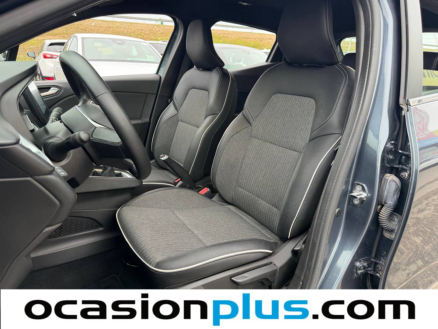 Foto asientos delanteros Renault Clio Renault Clio Zen TCe (90 CV)