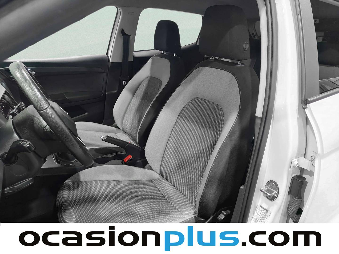 Foto asientos delanteros Seat Ibiza SEAT Ibiza 1.0 MPI Style (80 CV)