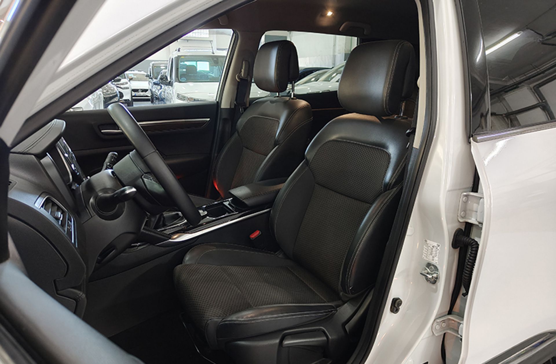 Renault Koleos dCi 130 Zen - foto 11