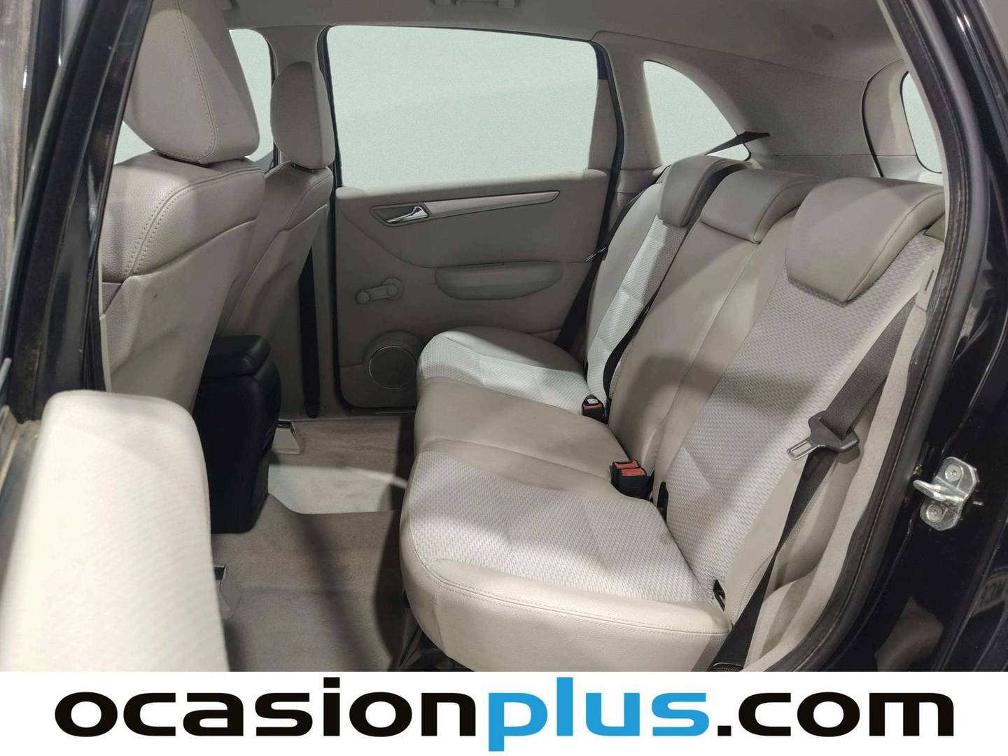 Foto asientos traseros Mercedes Clase B Mercedes Clase B 200 CDI (140 CV)