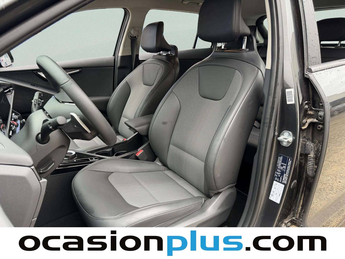 Foto KIA Niro Kia Niro 1.6 GDi HEV Drive (141 CV)