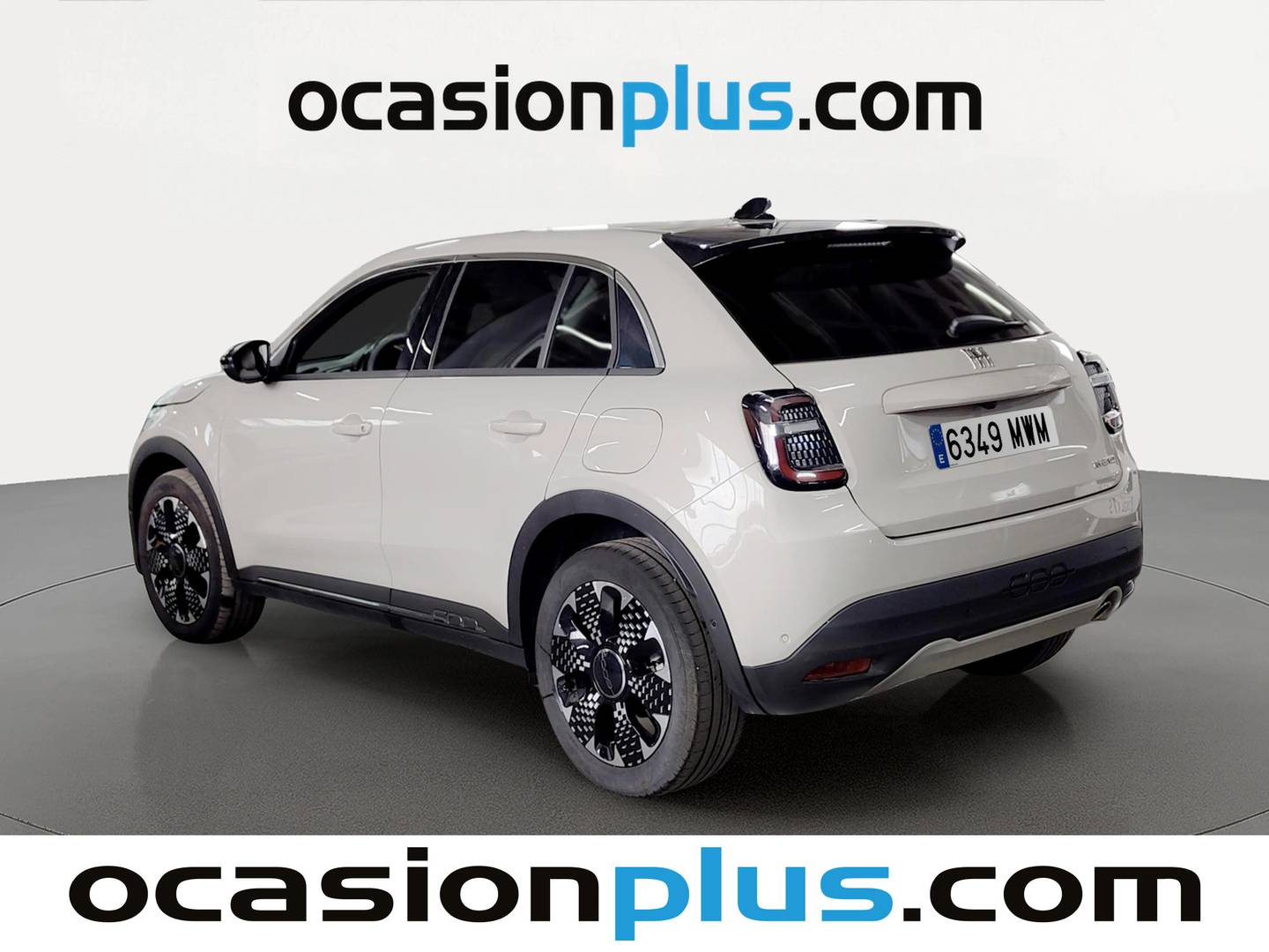 Foto delantera Fiat 600 Fiat 600 1.2 MHEV La prima DDCT 74 kW (100 CV) derecha